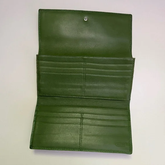 Coach Large Wallet - Picture 4 of 9